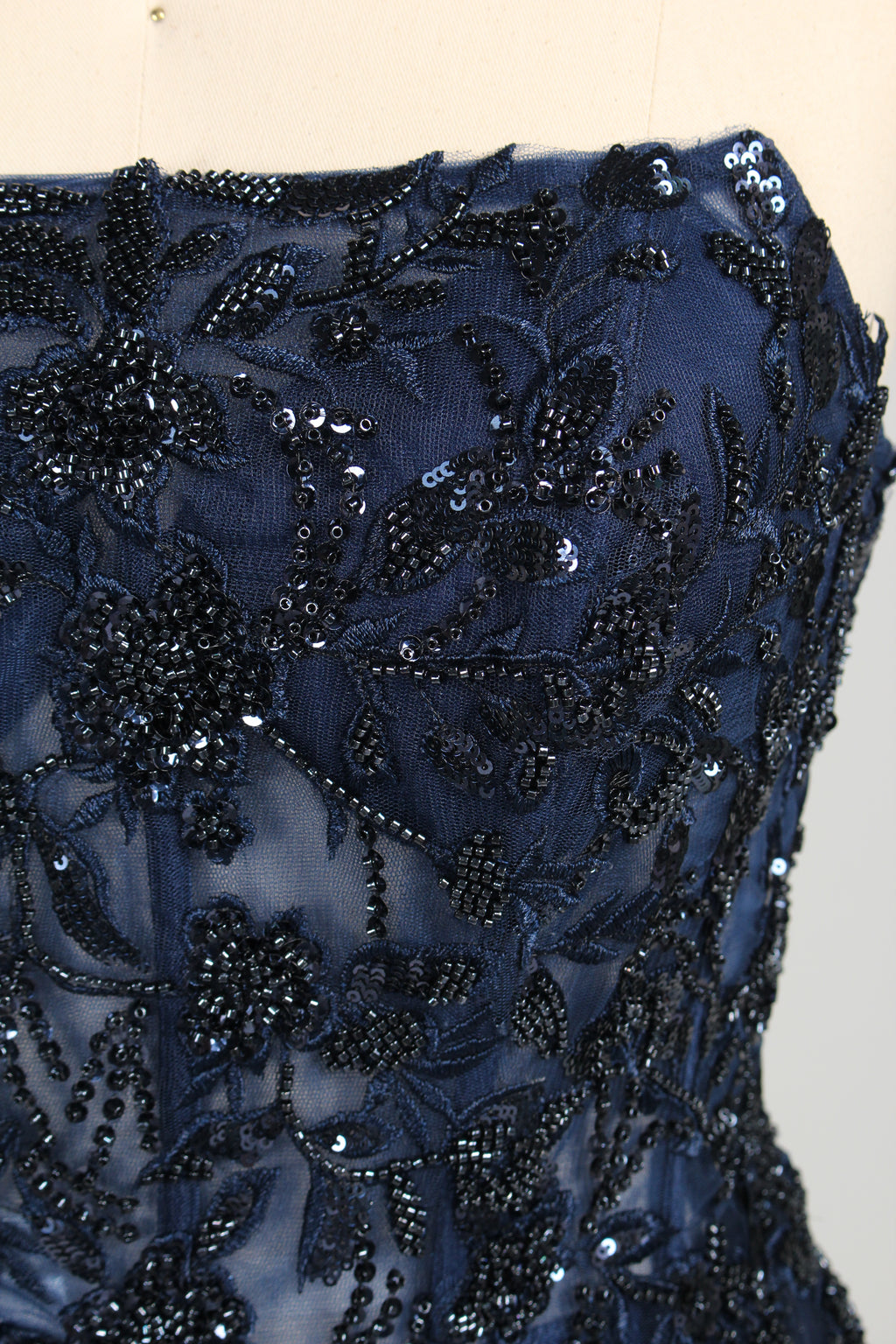 Wholesale Navy Blue Strapless Lace Prom Dress 33287