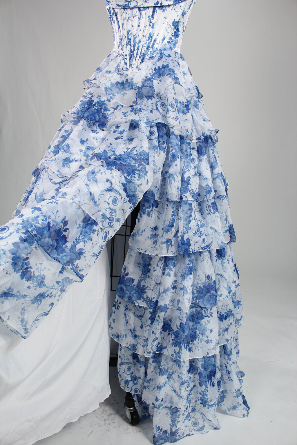 Wholesale Elegant Strapless Floral Chiffon Rhinestone Prom Gown 33223