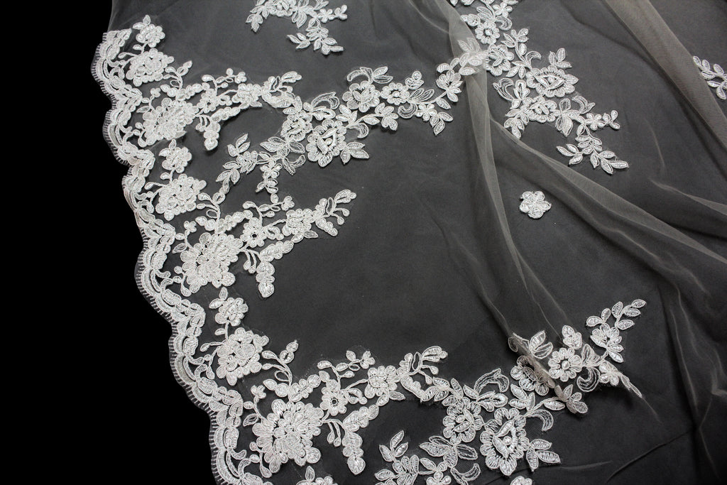 Wholesale Embroidered Cathedral Bridal Veil t050