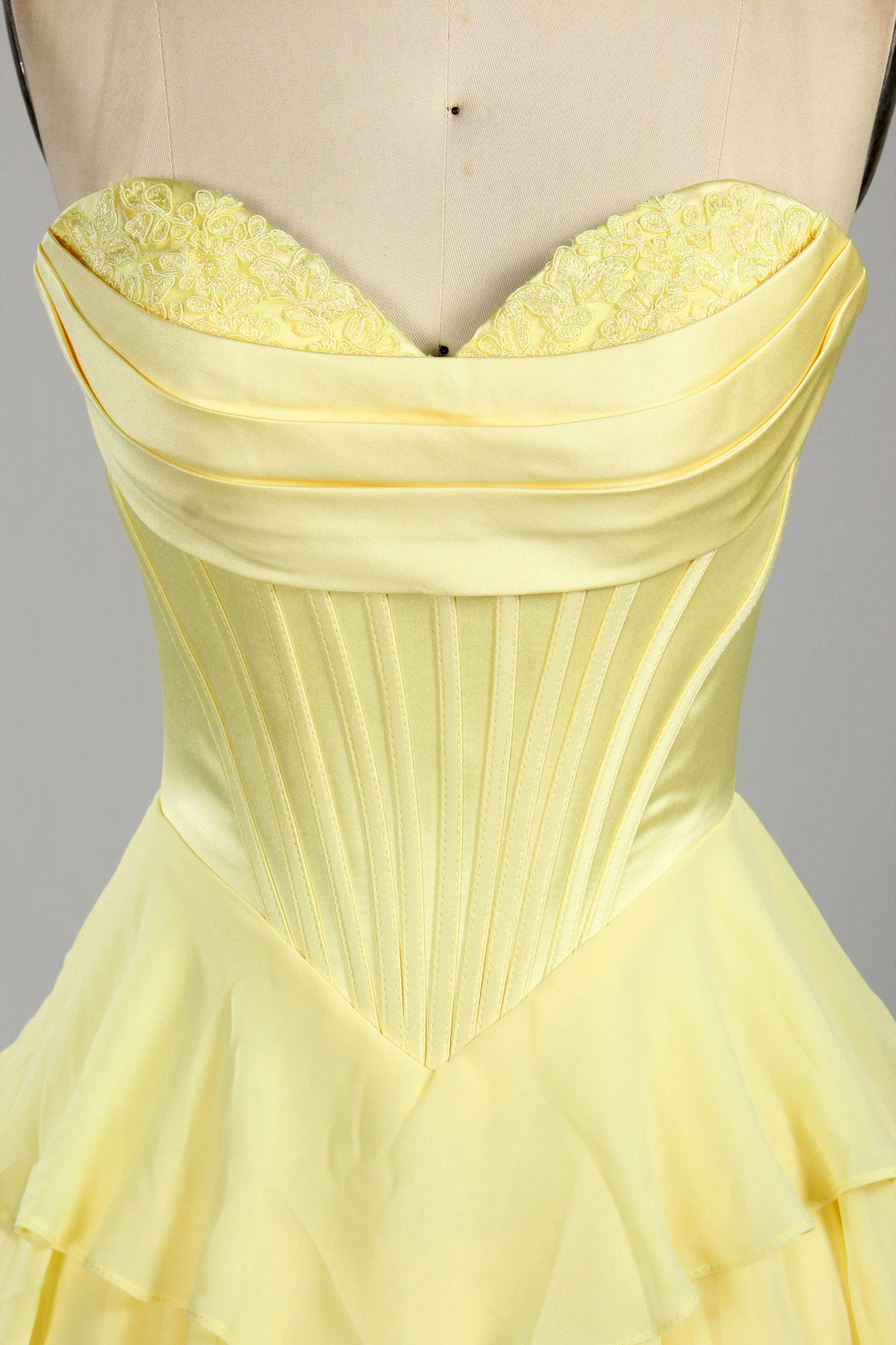 Wholesale Elegant Strapless Tiered Chiffon Prom Gown 33223C