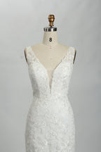 Supplier Plunging V - Neck Lace Mermaid Wedding Dress 3314