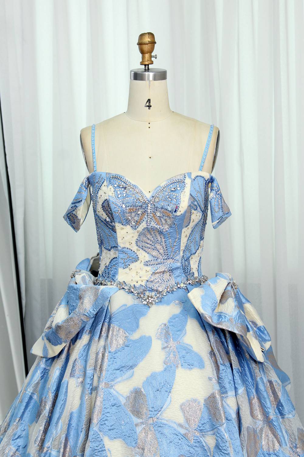 Wholesale Blue Butterfly Jacquard Quinceañera Dress Bow Waist Brocade Ball Gown KT1366