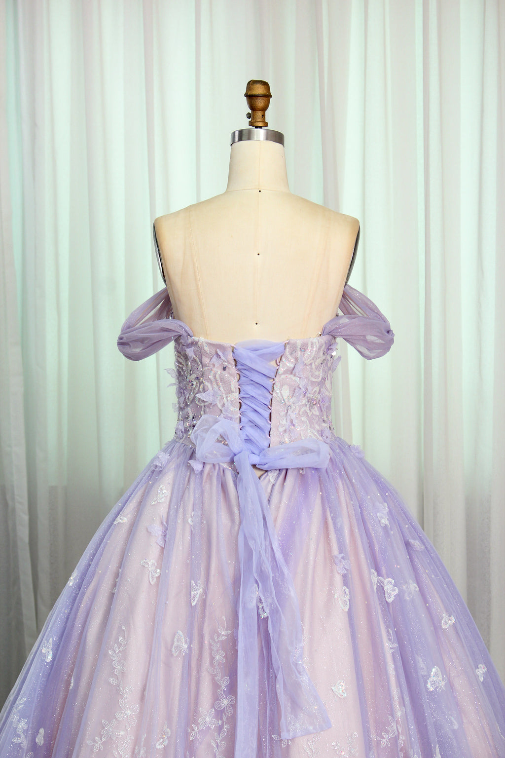 Wholesale Lilac Butterfly Quinceañera Dress Oversized Bow Sleeves Sequin Lace Ball Gown KT1362