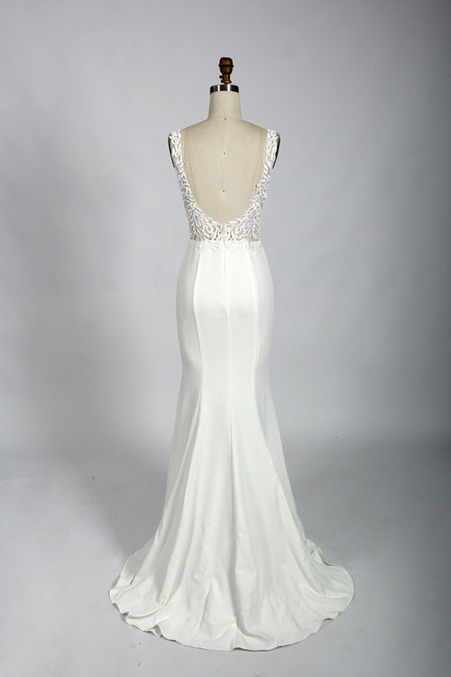 Manufacturer Plunging V - Neck Lace Mermaid Wedding Dress 32730