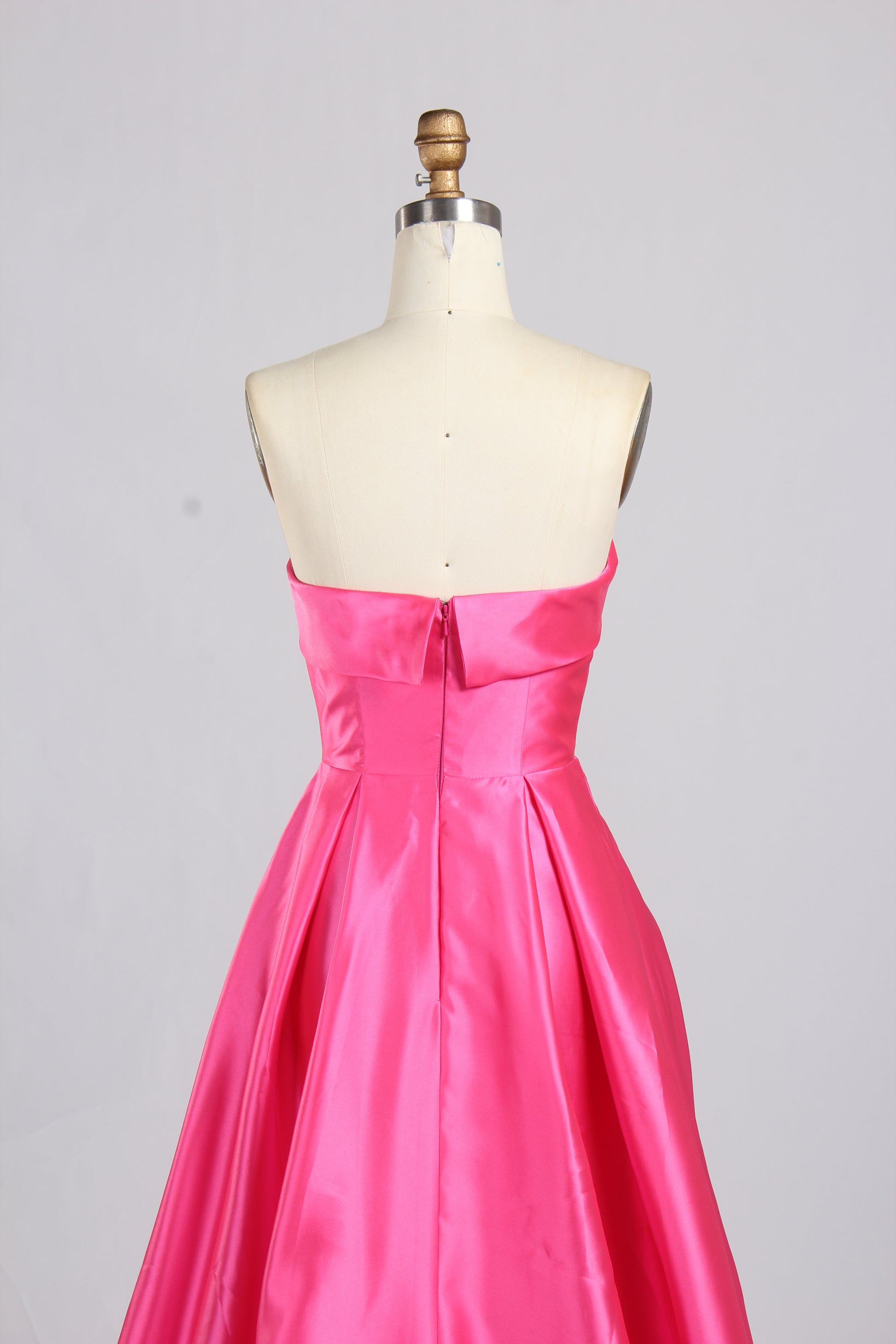 Wholesale Strapless Satin Prom Dress with Multiple Color Options 33380