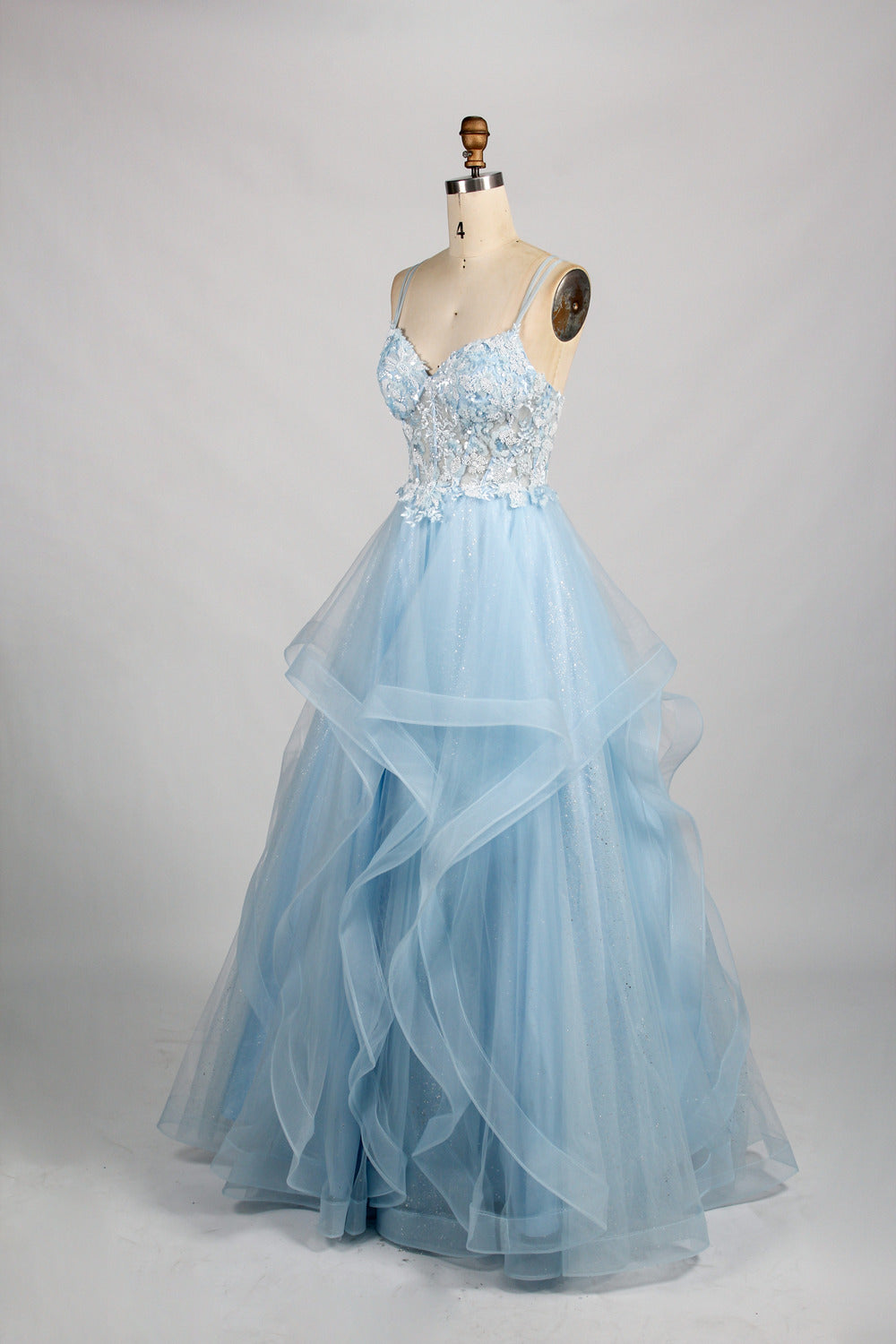 Elegant Lace Floral Appliqué Tulle Prom Dress - Wholesale 32928
