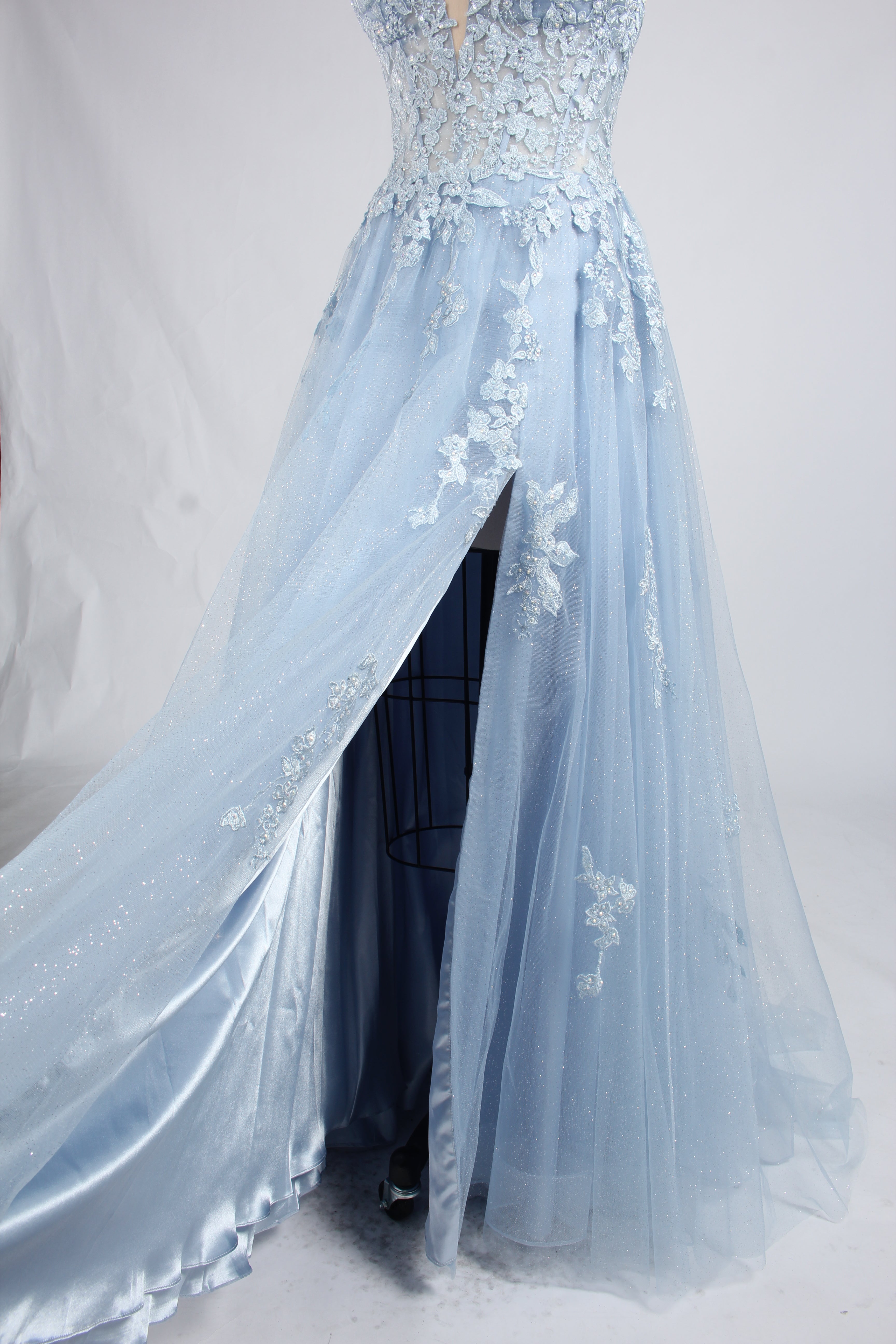 Wholesale Light Blue Lace Feather Off-the-Shoulder Evening Gown 33394