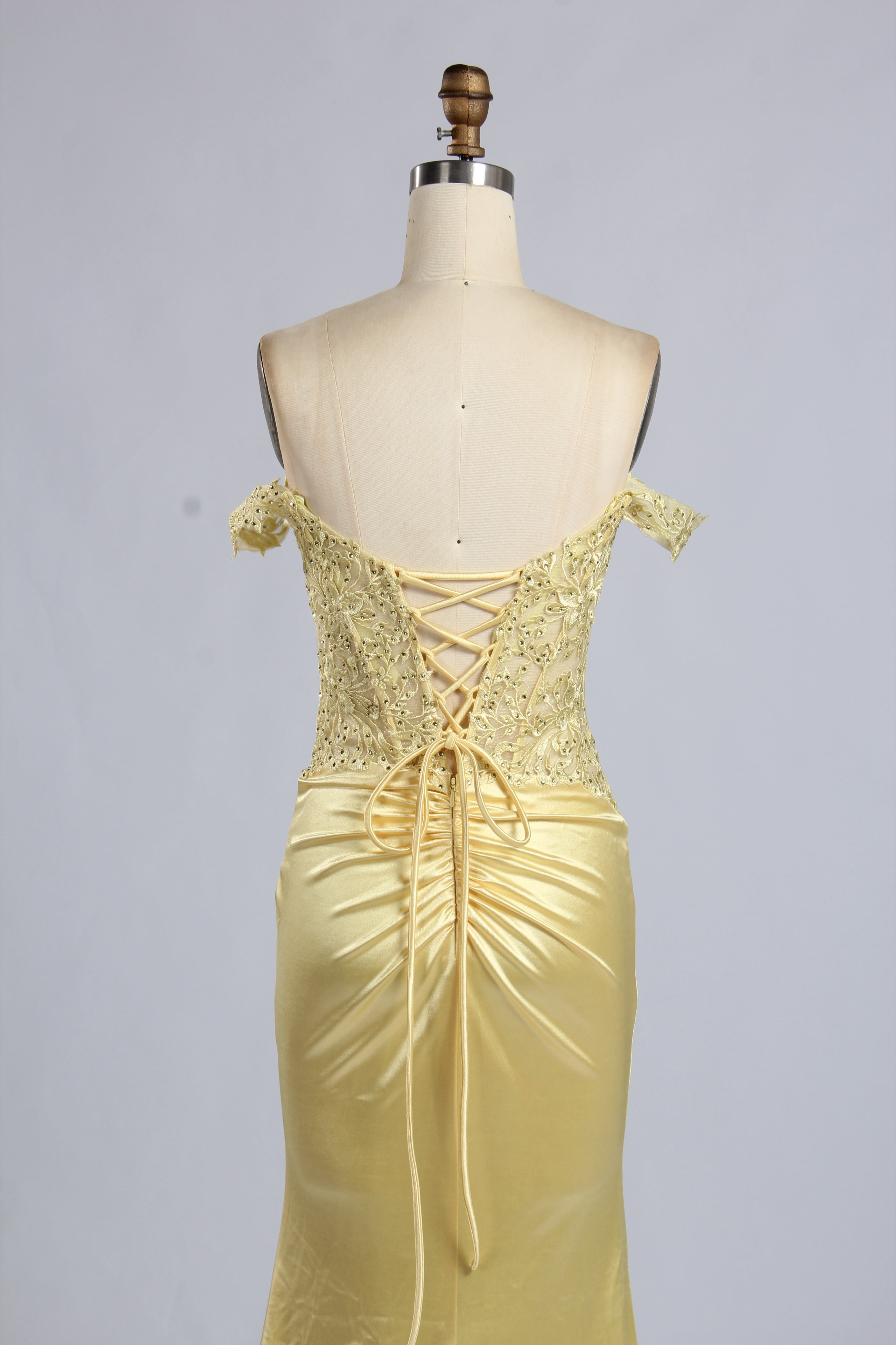 Wholesale Yellow Off-Shoulder Lace Prom Dress with Slit 33195b