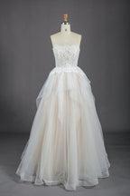 Wholesale Strapless Lace Tulle Wedding Dress – Ball Gown kt1314