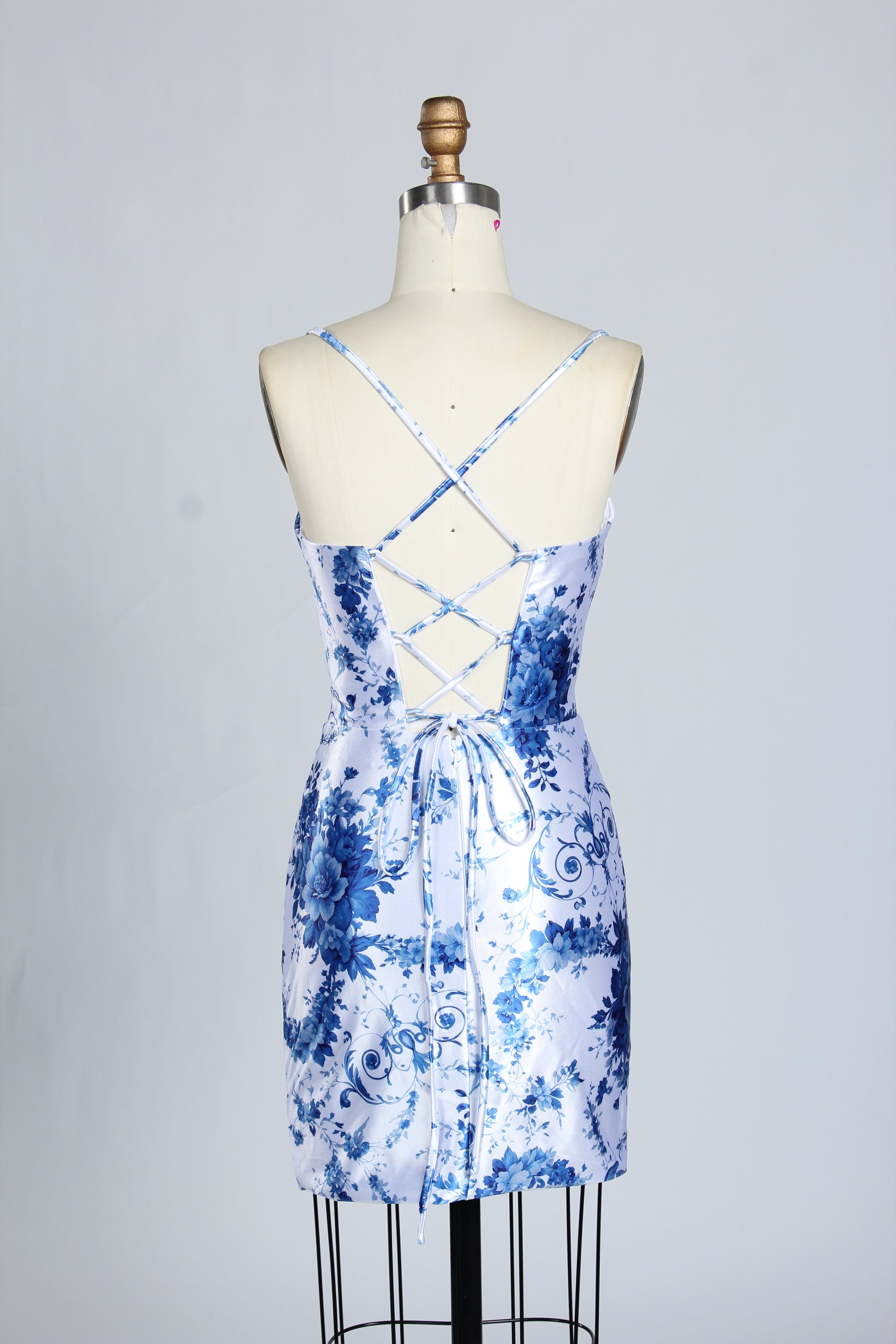 Wholesale Blue-and-White Print Spaghetti-Strap Homecoming Dress 33222s