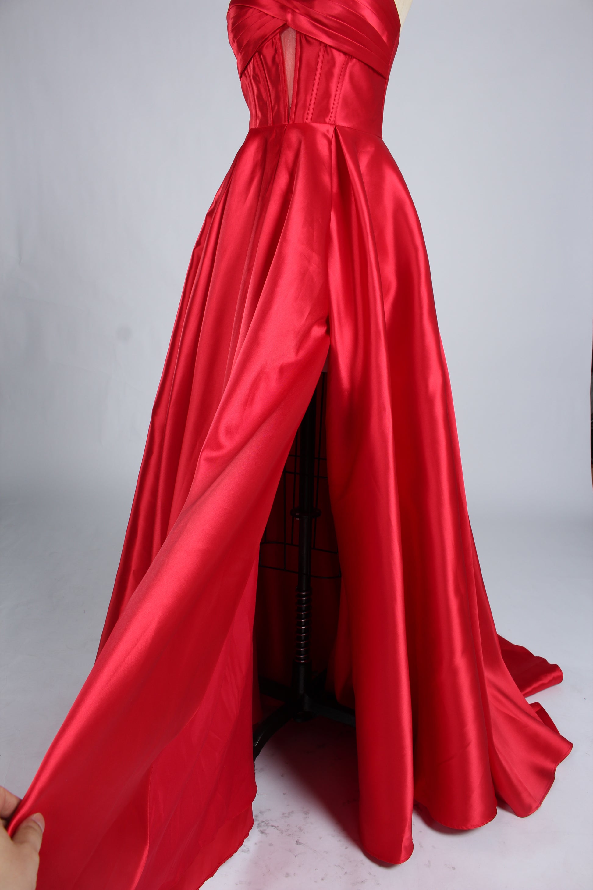 Wholesale Elegant Red Satin Strapless Prom Gown 33297