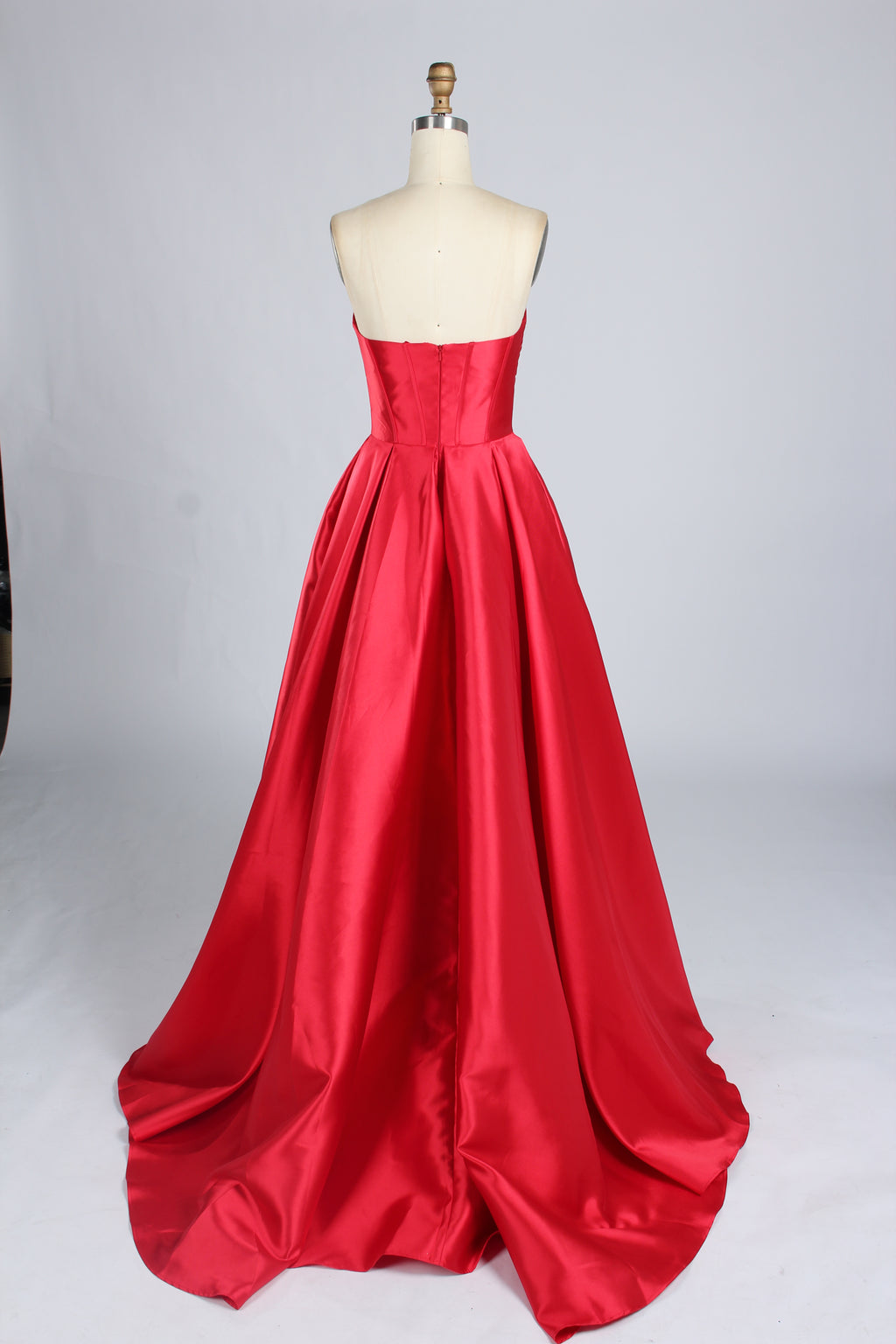 Wholesale Elegant Red Satin Strapless Prom Gown 33297