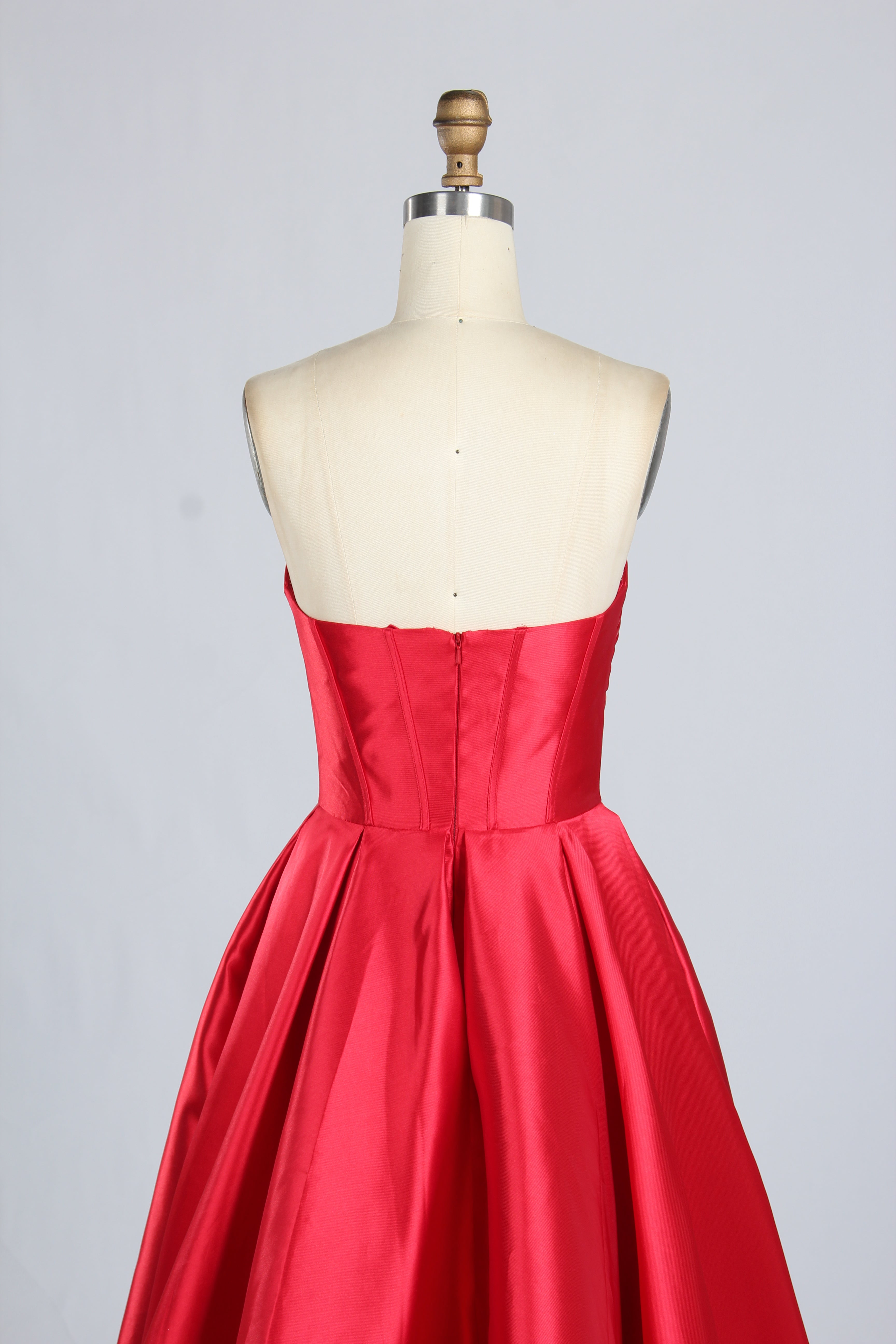 Wholesale Elegant Red Satin Strapless Prom Gown 33297