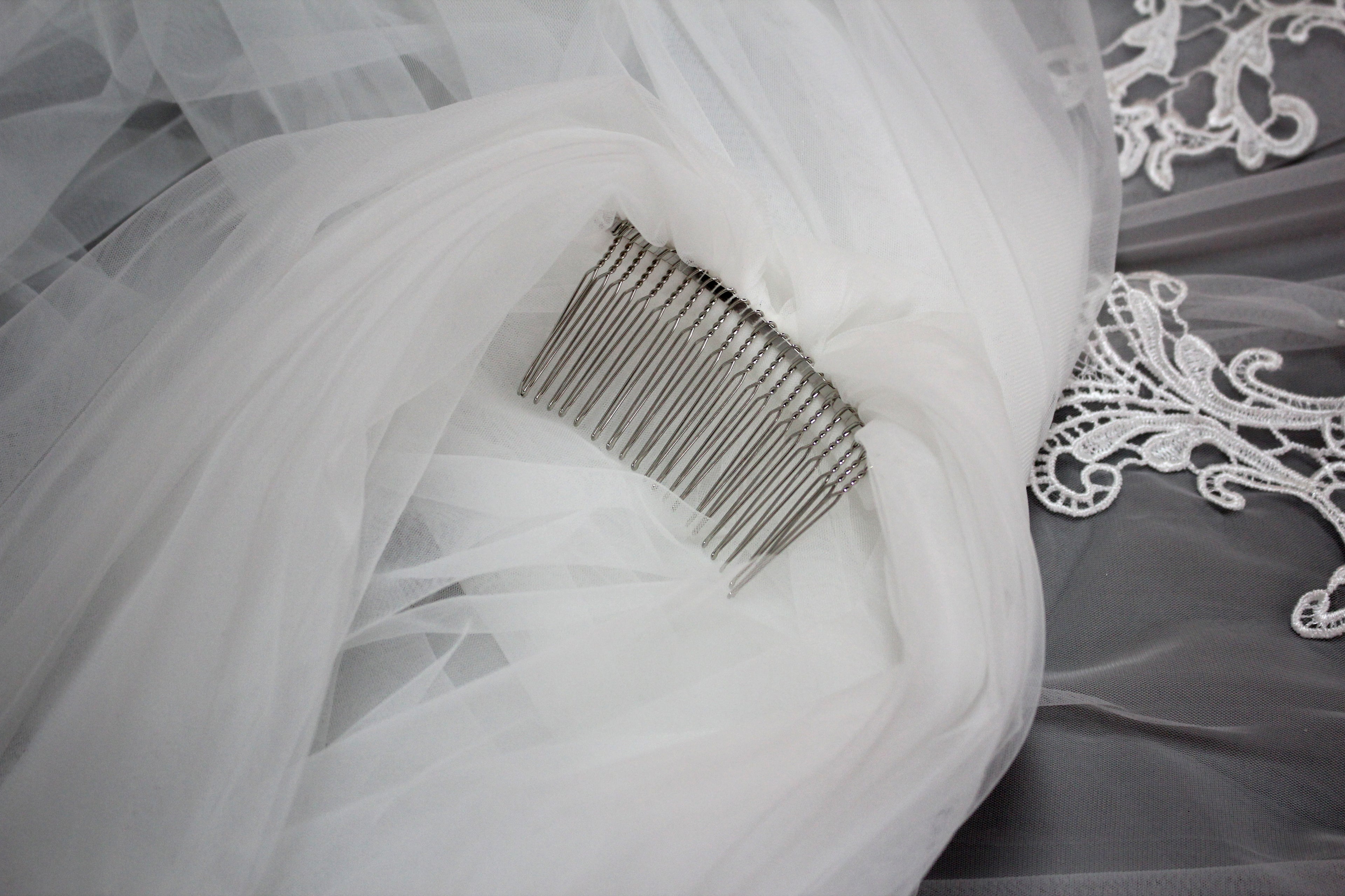 Enchanting Lace Veil - Adding Romance and Elegance to Your Wedding T013