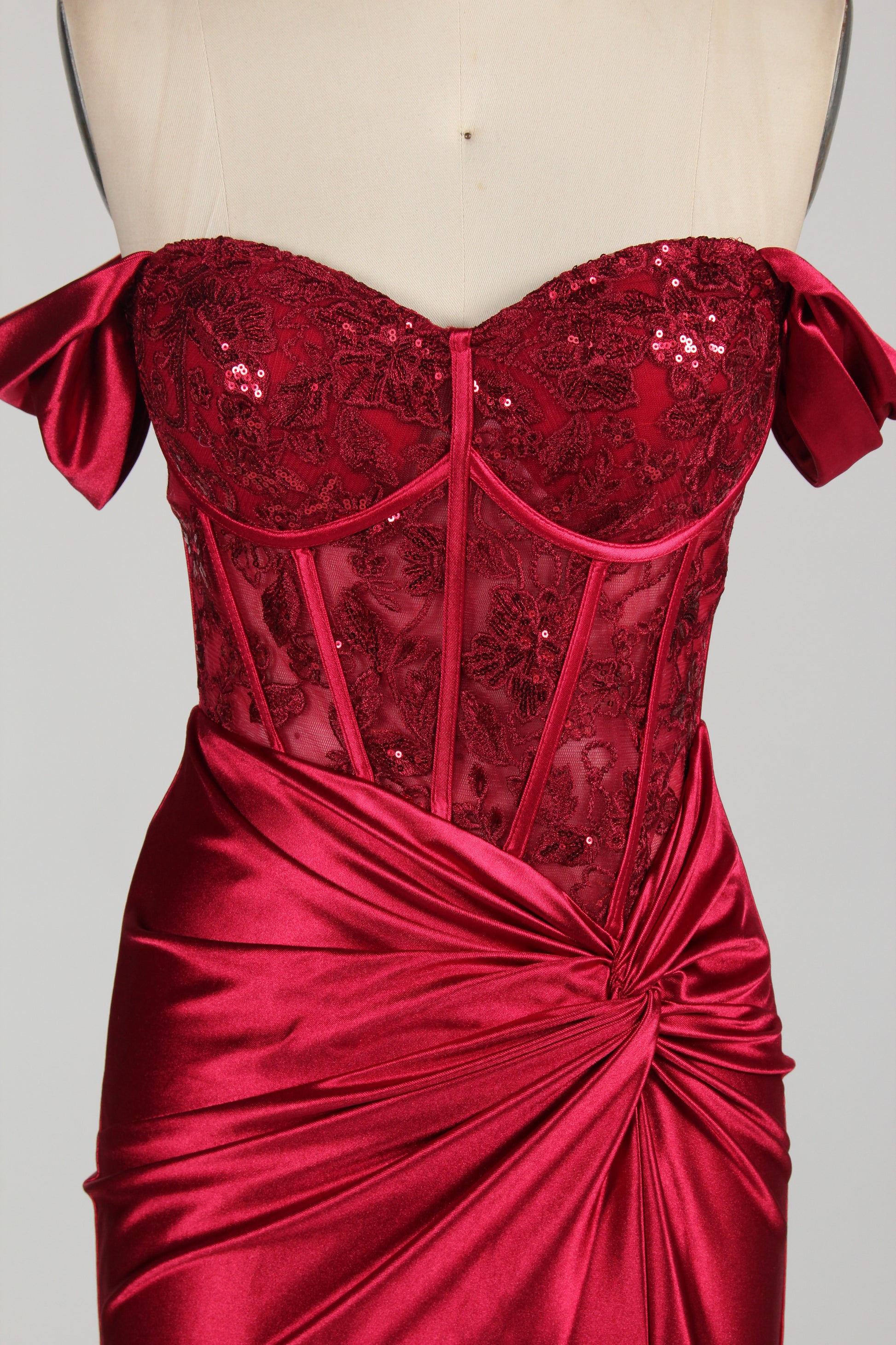 Wholesale Appliqué Bodice Satin Prom Gown 33095
