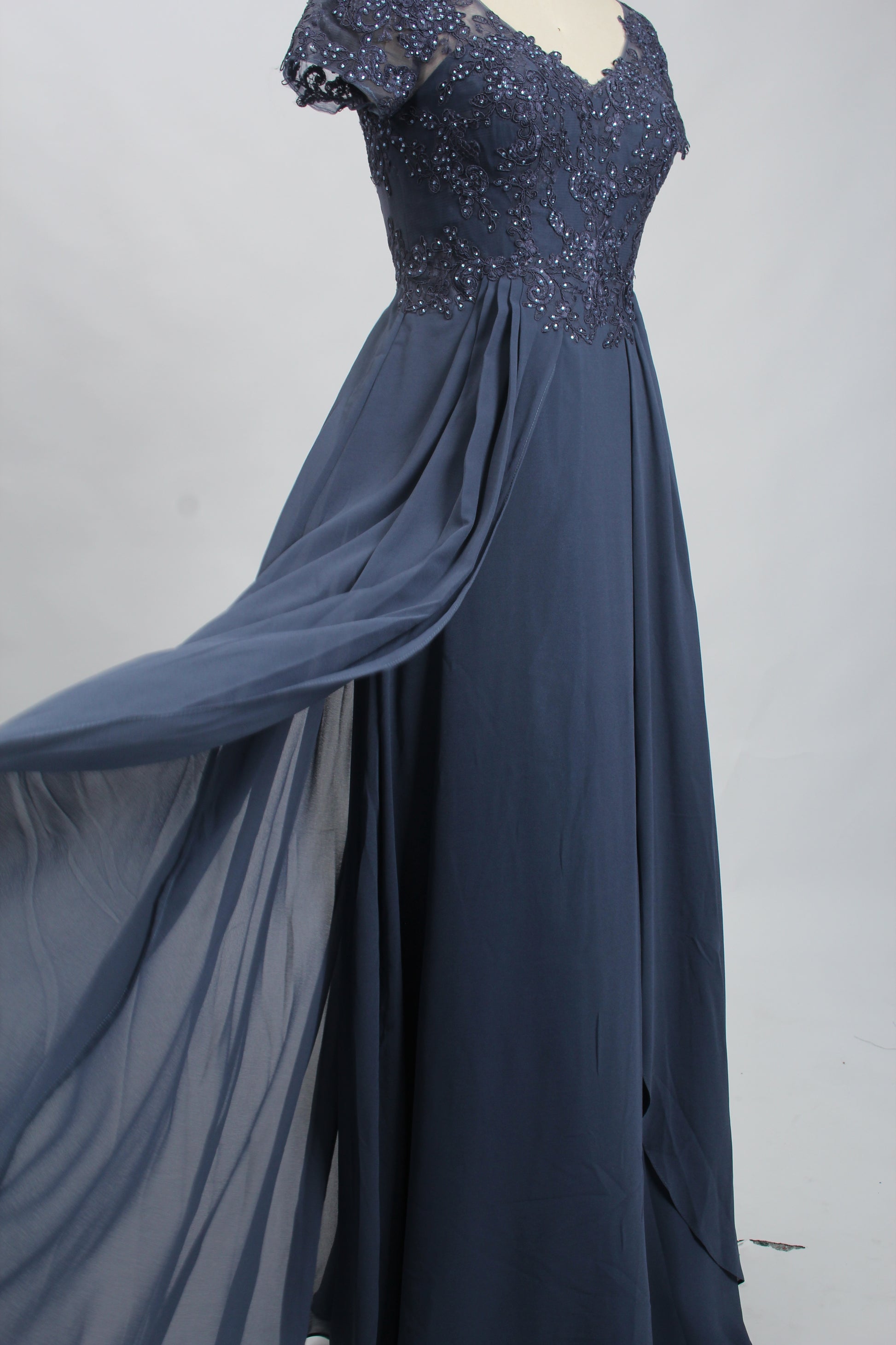 Wholesale Navy Beaded-Lace Mother-of-the-Bride Gown 32699