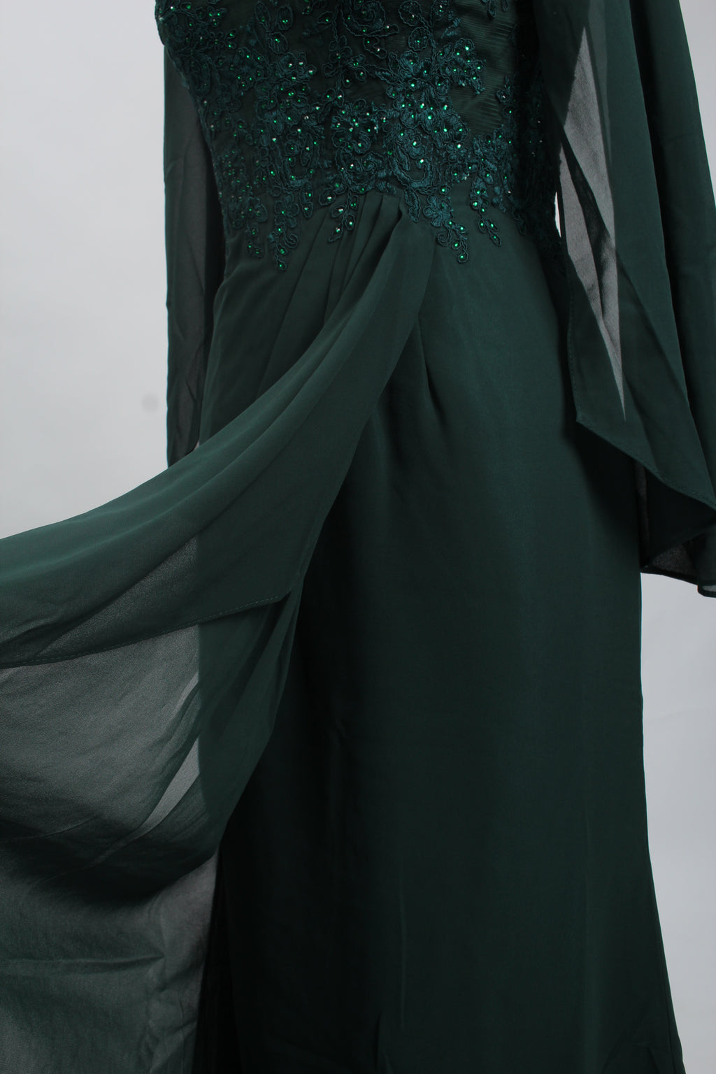 Wholesale Emerald Lace-Sleeve Mother-of-the-Bride Gown 32700