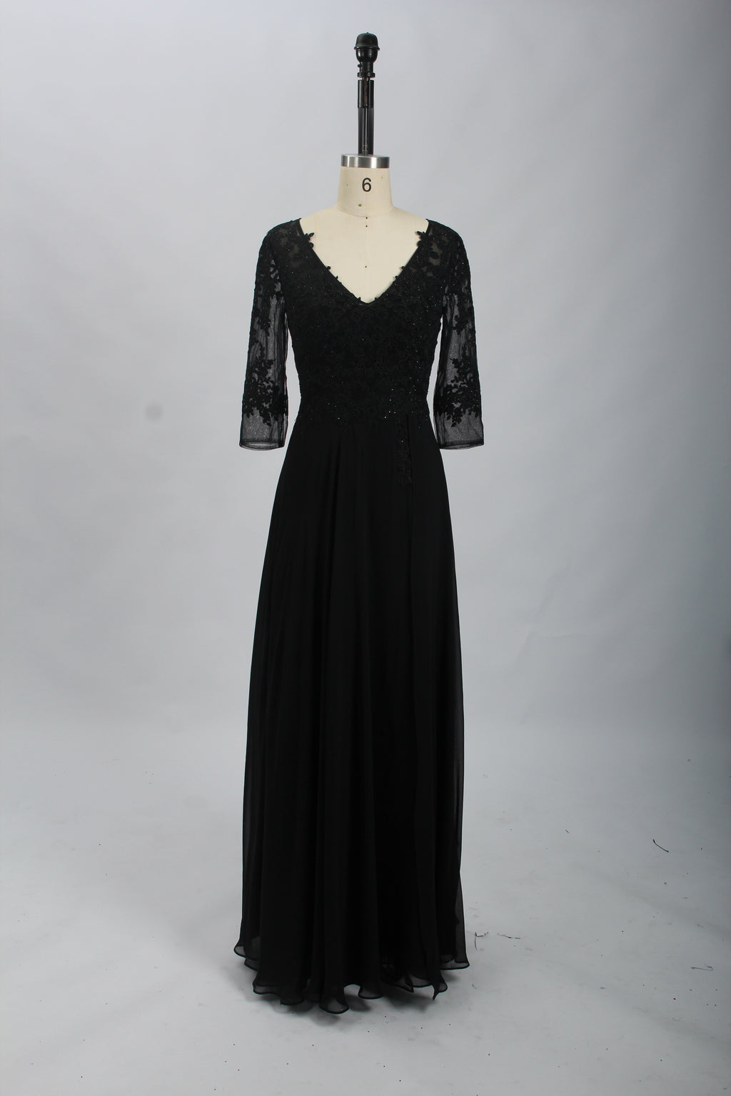 Wholesale Black Lace Half-Sleeve Mother-of-the-Bride Gown 32697