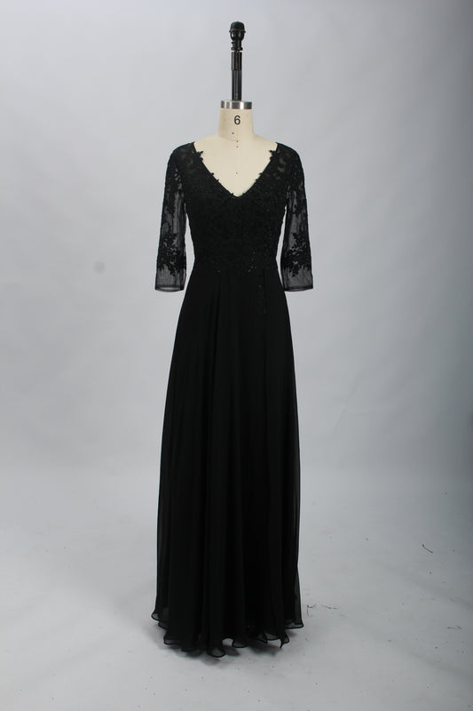Stunning Plus-Size Beaded Mother of the Bride Gown with Short Sleeves 32697