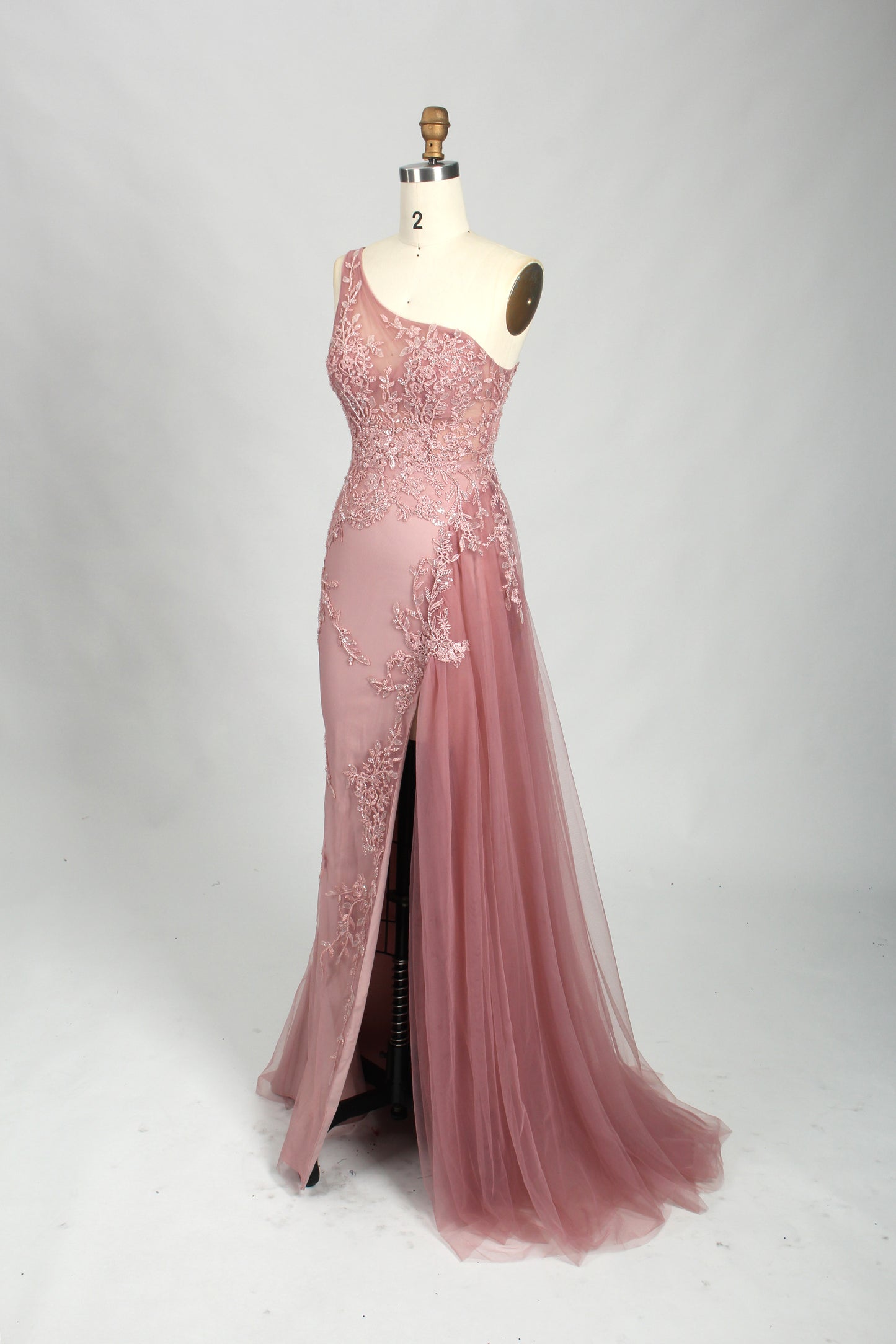 Alluring Single-Shoulder Lace Mermaid with Flowing Ribbon Prom Dress 32843