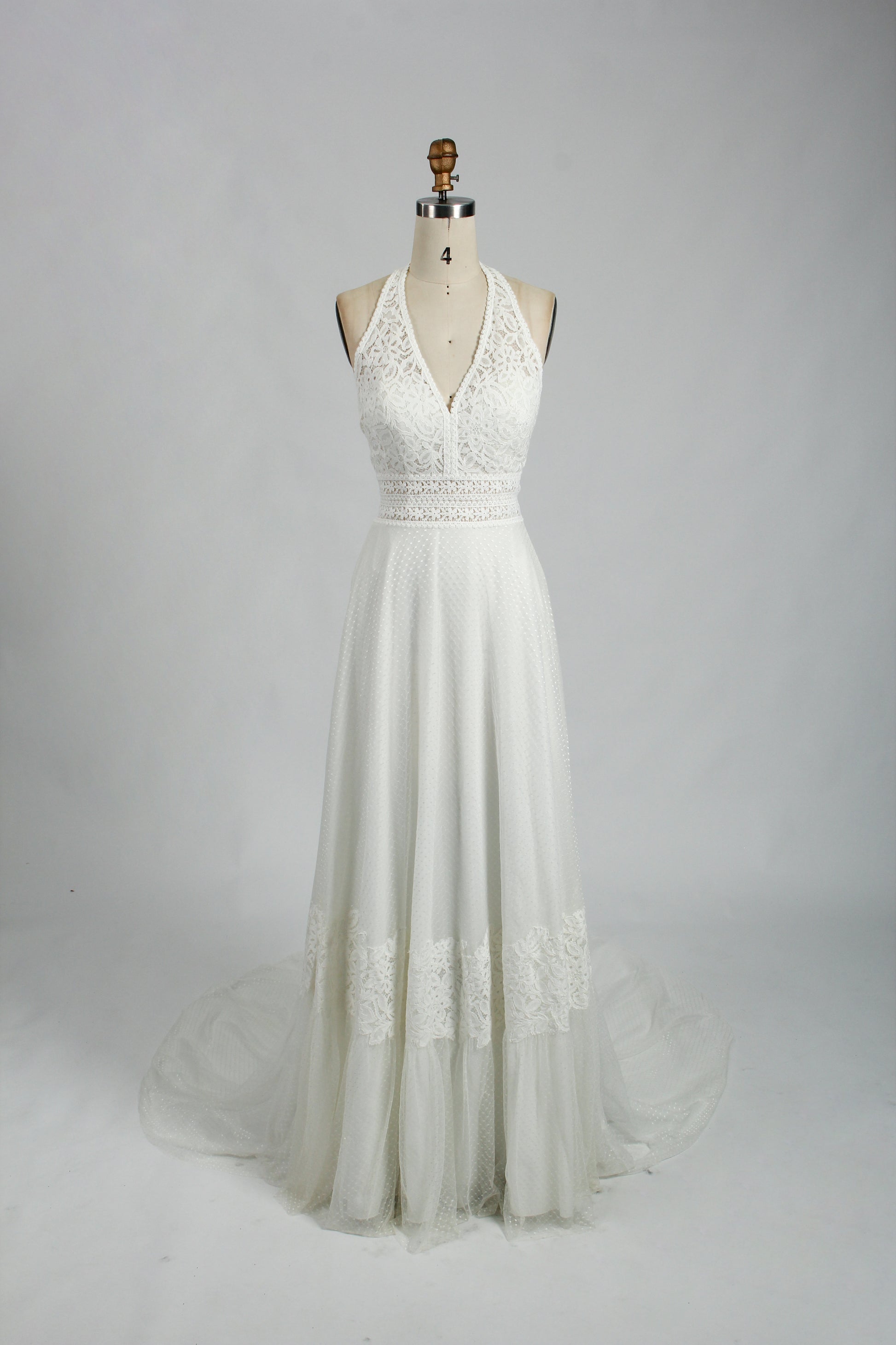 Exquisite Plus Size Wedding Gown with Petal Details 32846