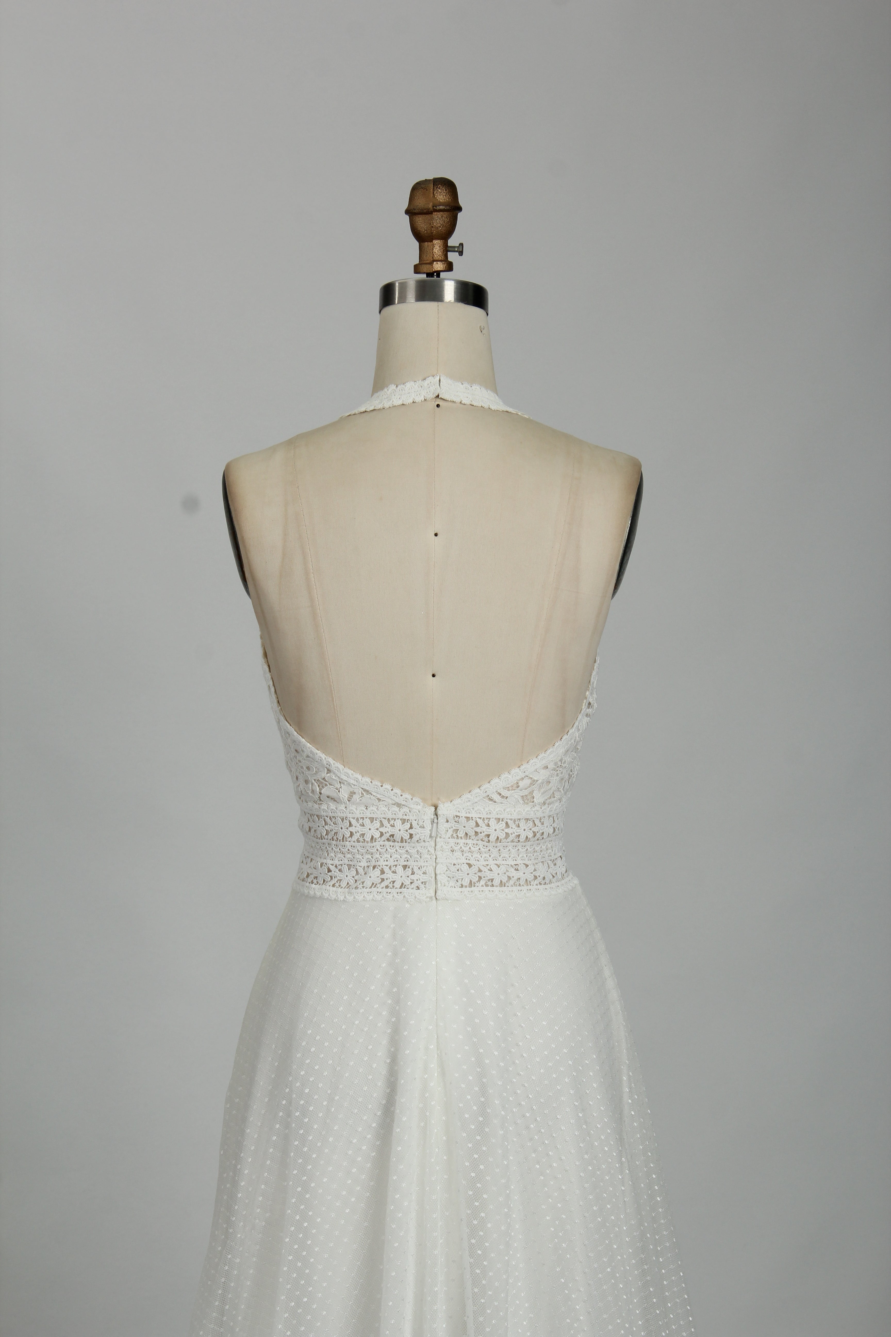 Wholesale Lace Halter Neck Wedding Dress 32846