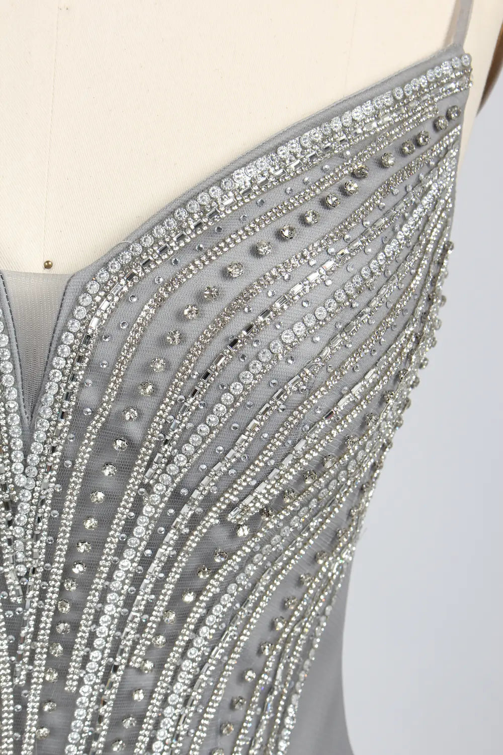 Luxury Beaded V-Neck Cape Sleeves Mother of the Bride Dress KY048
