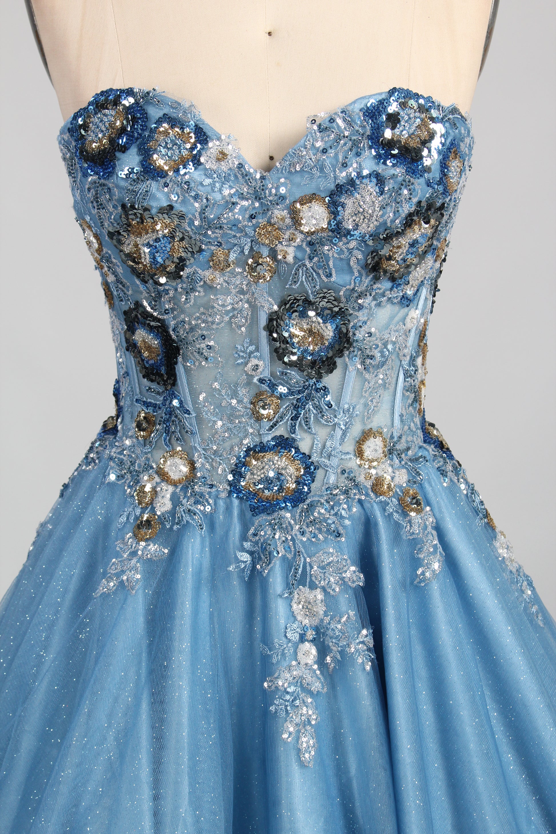 Wholesale Blue Embroidered Strapless Ball Gown 32992