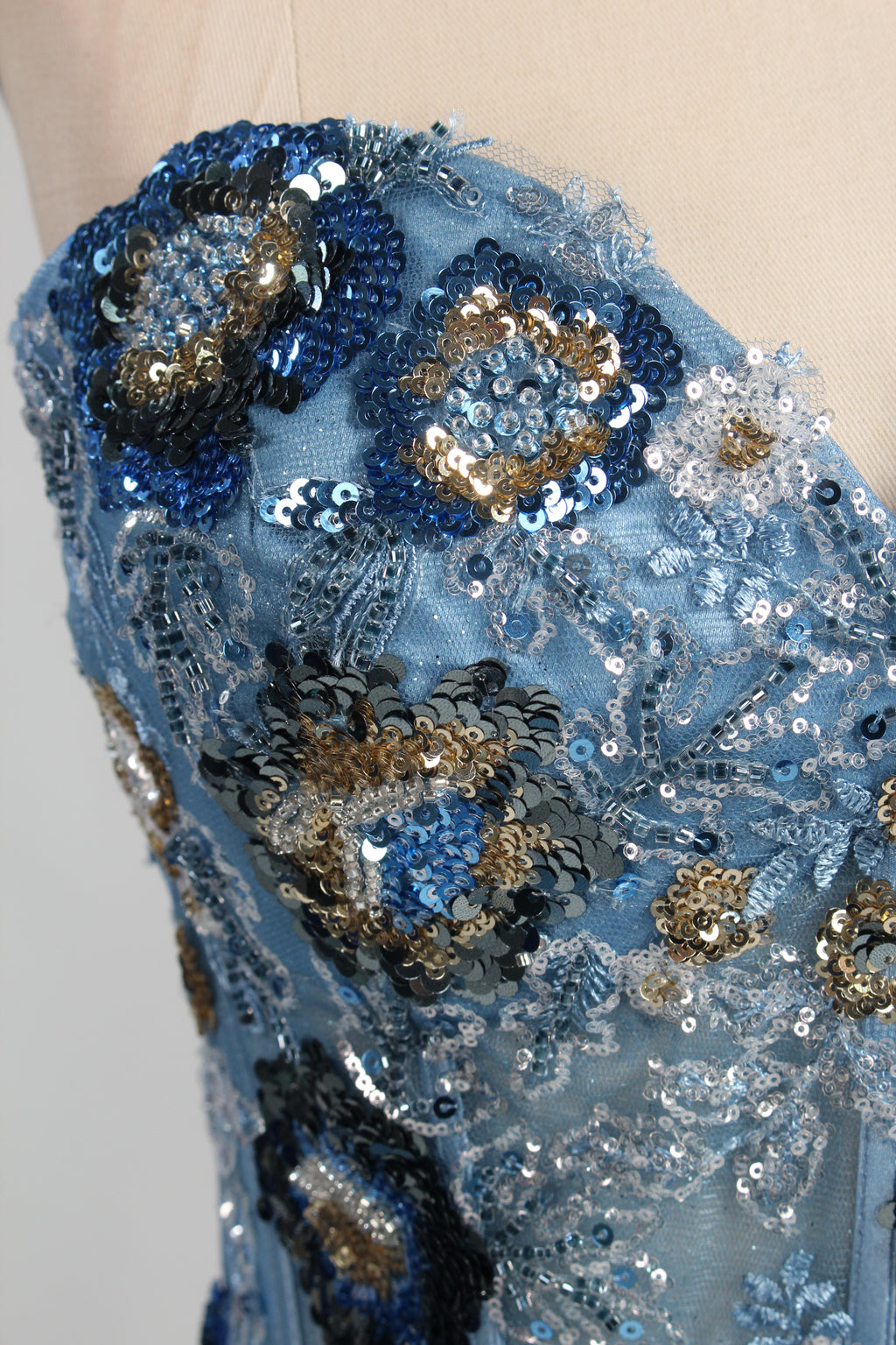 Wholesale Blue Embroidered Strapless Ball Gown 32992