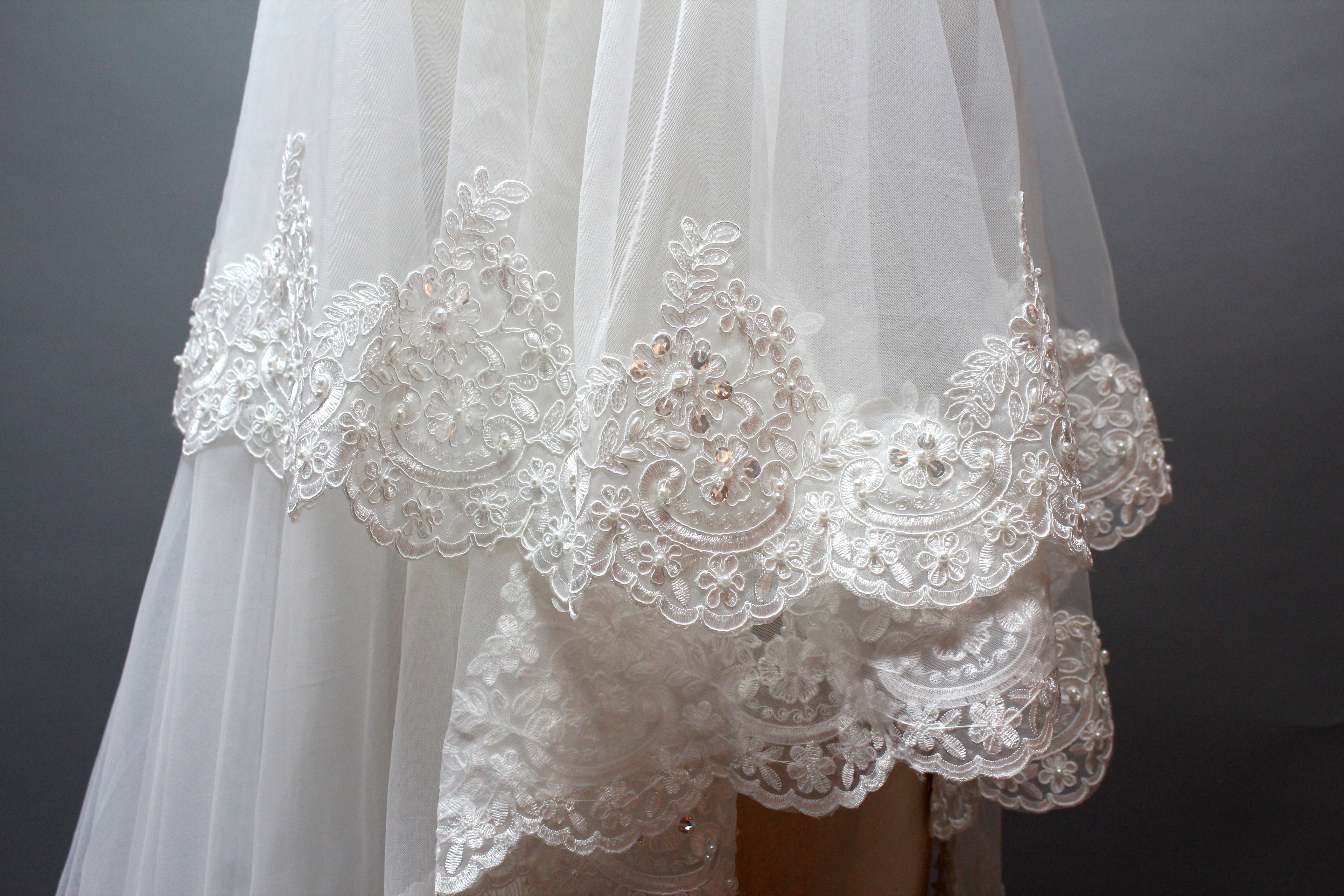 Enchanting Lace Veil - Adding Romance and Elegance to Your Wedding