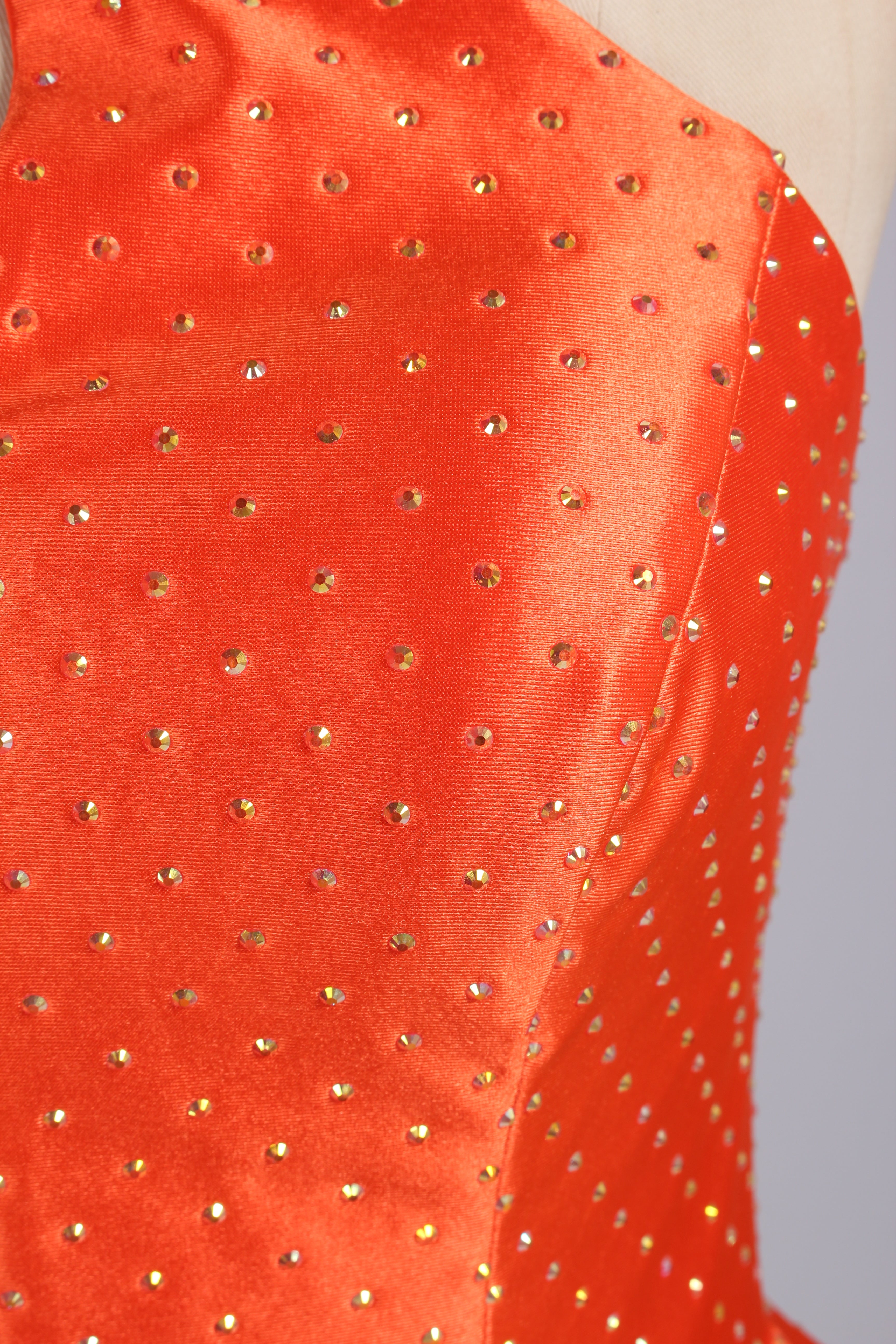 Wholesale Orange Halter Keyhole Ruffled Homecoming Dress 33538
