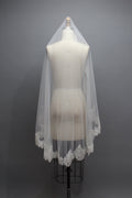 Wholesale Lace-Trimmed Bridal Veil t451
