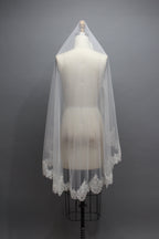 Wholesale Lace-Trimmed Bridal Veil t451