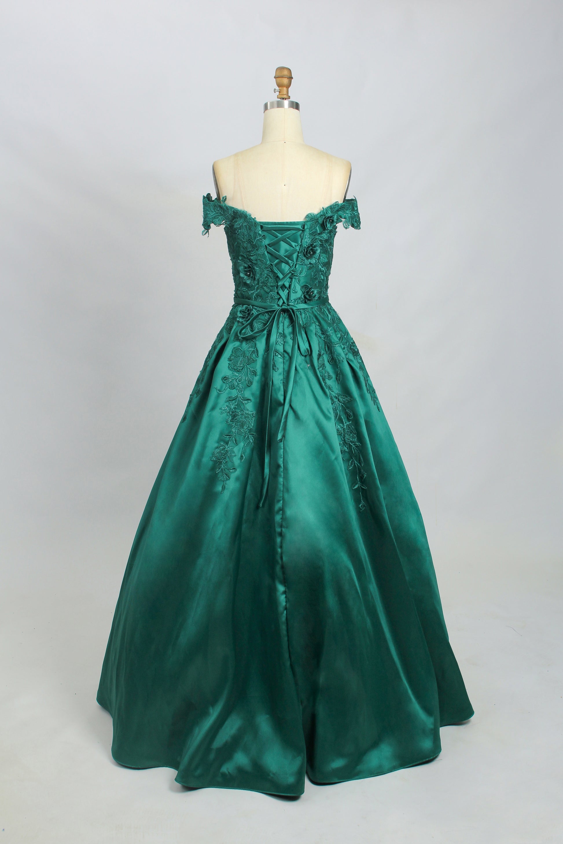 Wholesale Off - Shoulder Prom Dress - Hand - Crafted 3D Lace Florals - Up Ball Gown 32725