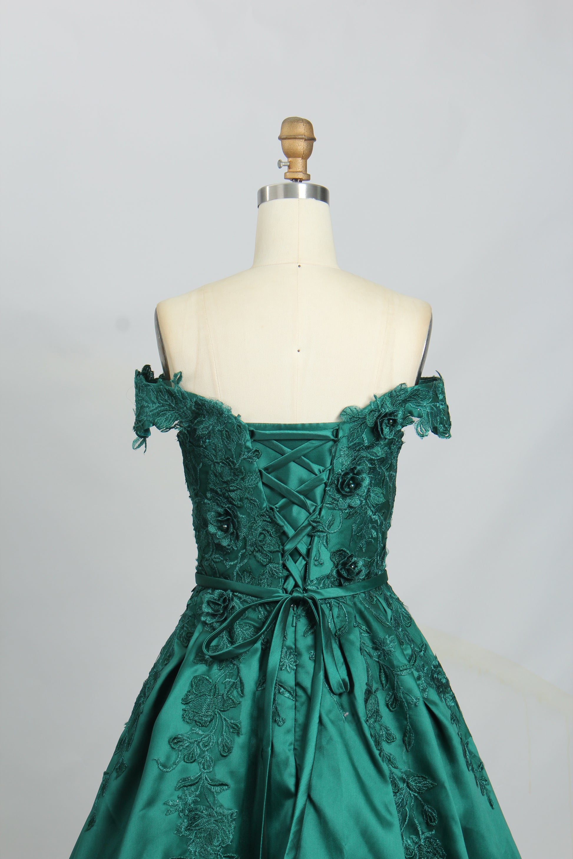 Wholesale Off - Shoulder Prom Dress - Hand - Crafted 3D Lace Florals - Up Ball Gown 32725