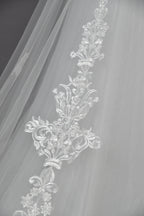 Timeless Romance Wholesale Lace Long Sleeve Wedding Gown 3289