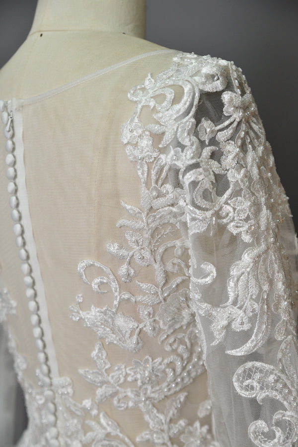 Timeless Romance Wholesale Lace Long Sleeve Wedding Gown 3289