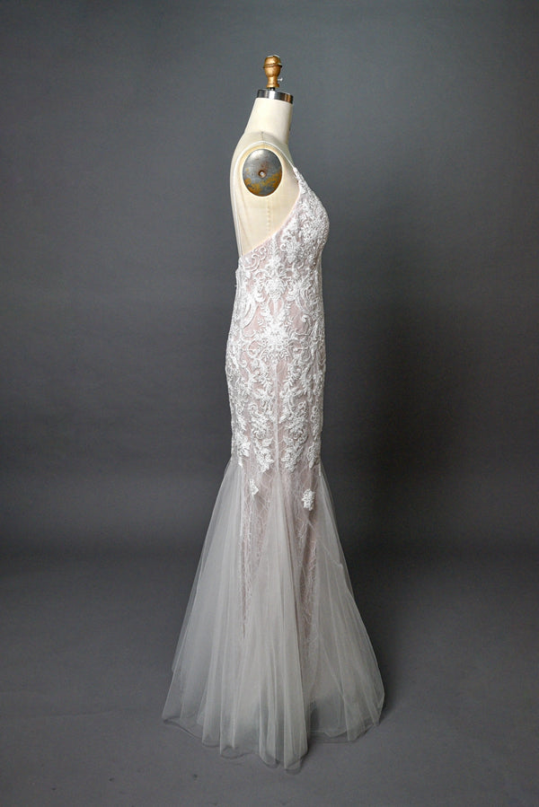 Elegance Unveiled Wholesale Lace Mermaid Wedding Gown with Tulle 3282