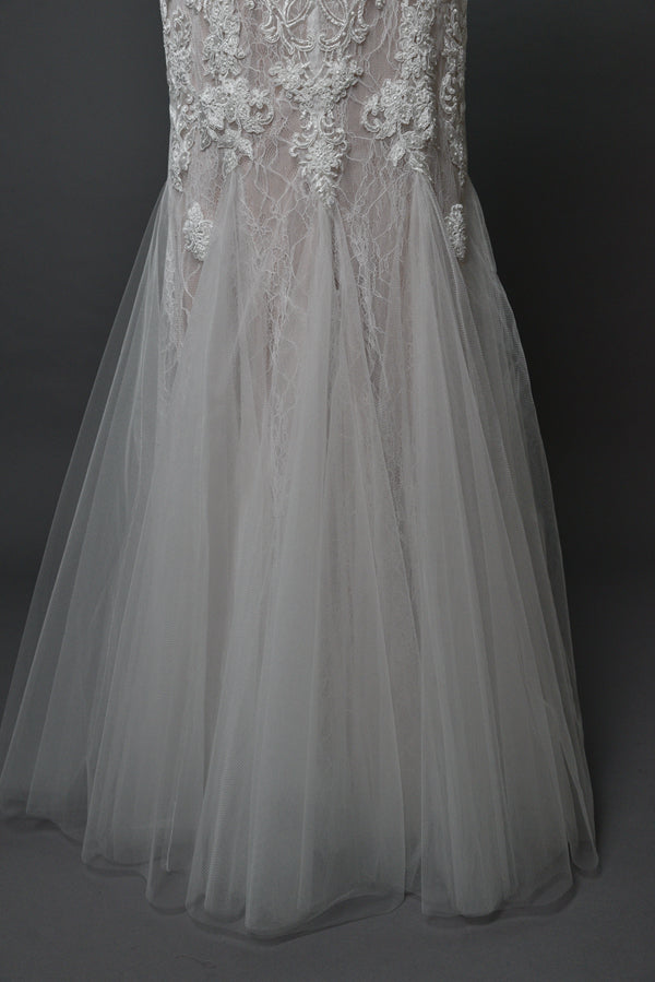 Elegance Unveiled Wholesale Lace Mermaid Wedding Gown with Tulle 3282