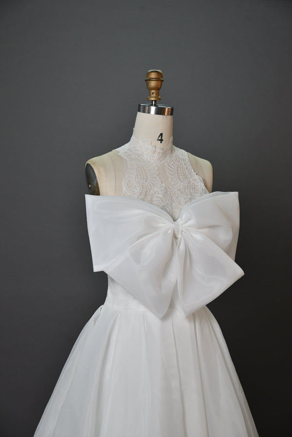 Whimsical Beauty Wholesale Lace and Tulle Wedding Gown with Bow Detail 3283