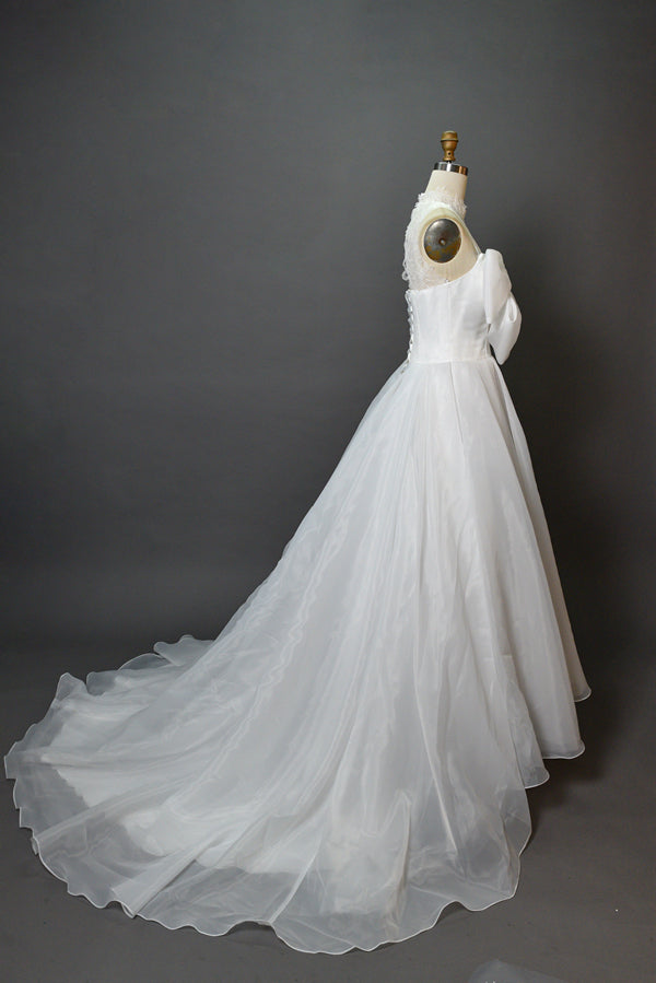 Whimsical Beauty Wholesale Lace and Tulle Wedding Gown with Bow Detail 3283