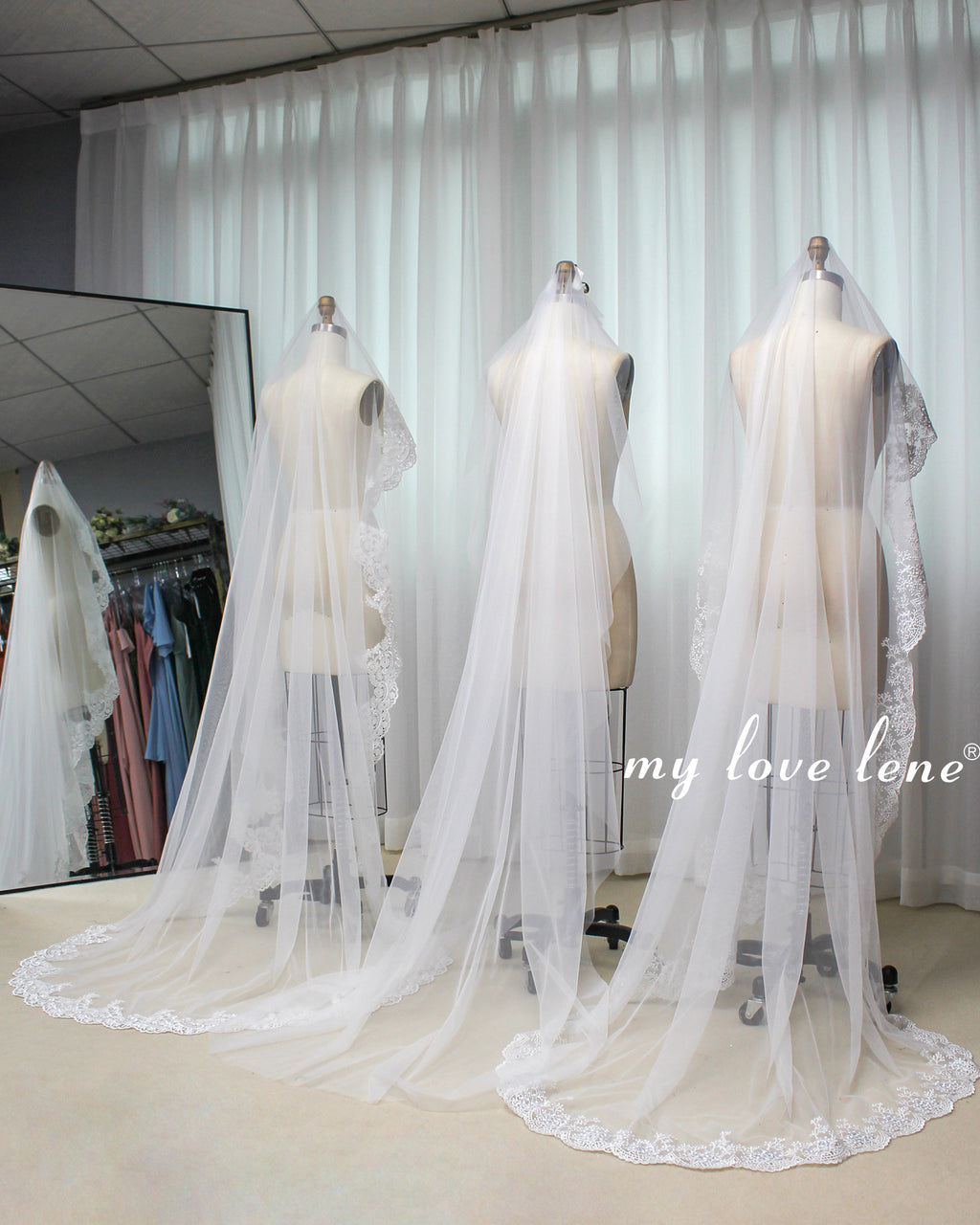 Wholesale Tiered Lace-Edged Bridal Veil – Sheer Tulle t026